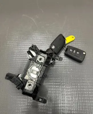 Skoda Fabia Mk4 (6VA) Ignition lock 1K0905851 03768B04822