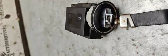 Volkswagen PASSAT B6 Ignition lock 3C0905843Q 12401801218 33303301