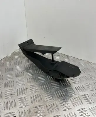 BMW 5 E60 E61 Accelerator throttle pedal 6762482 25916010