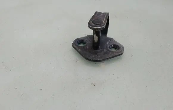 Volkswagen Transporter - Caravelle T6 Loading door lock loop/hook striker 