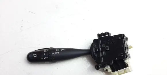 Toyota RAV 4 (XA20) Indicator stalk 173682 M6747
