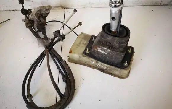Peugeot 406 Gear shifter/selector