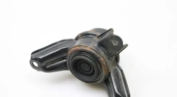 KIA Sportage Engine mount bracket