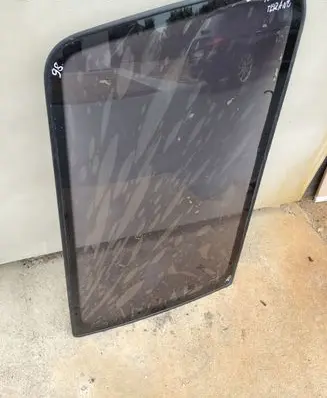 Nissan Terrano Rear side window 43R00034