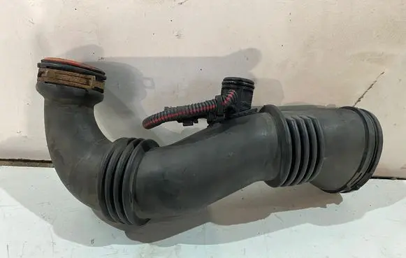 Citroen Berlingo Intercooler hose/pipe 9687883680