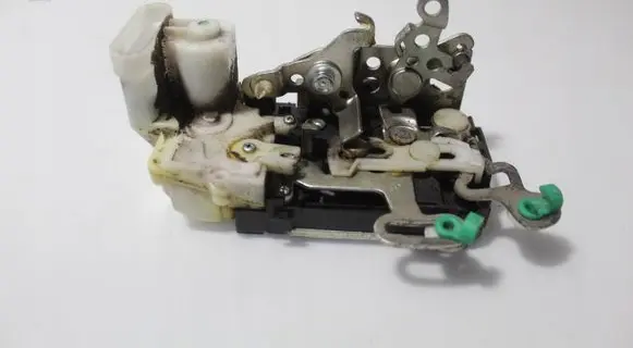 Alfa Romeo 147 Front door lock