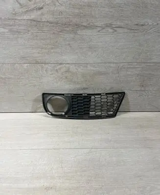 BMW 1 E81 E87 Front fog light trim/grill 8045449 15857711