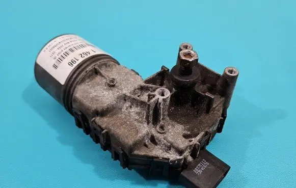 Ford Focus Wiper motor 0390241731 IMPRK1462196