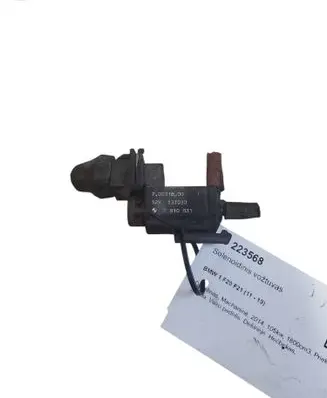 BMW 1 F20 F21 Turbo solenoid valve 70231800 7810831