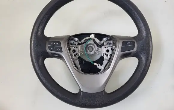 Toyota Avensis T270 Steering wheel 45100-05550-D