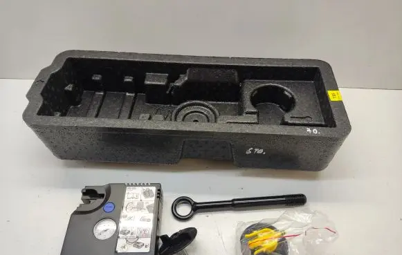 KIA Stonic Tool set 09149H8800