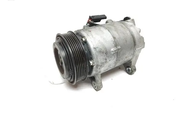 BMW 2 F46 Air conditioning (A/C) compressor (pump) BGVUX5638
