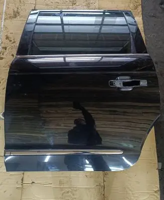 SsangYong Rodius Rear door