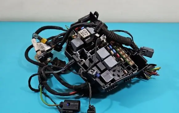Land Rover Discovery Sport Fuse box set 6G9T-14A067-A IMPRK1475963