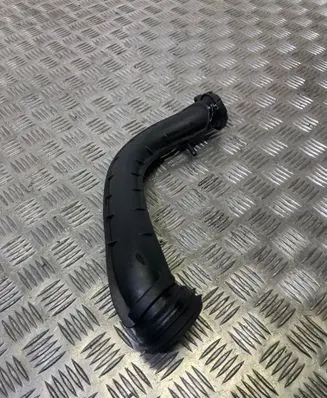 Volkswagen Touran II Intercooler hose/pipe 03C145673M