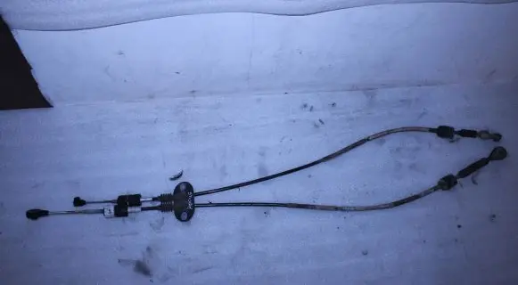 Ford Focus Gear shift cable linkage 4M5R7E395HA 007112001