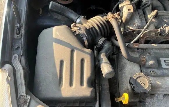 Chevrolet Aveo Air filter box 