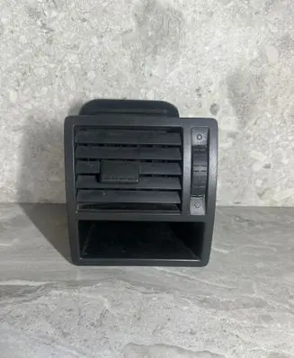 Volkswagen Transporter - Caravelle T5 Dashboard side air vent grill/cover trim 7H1819203C