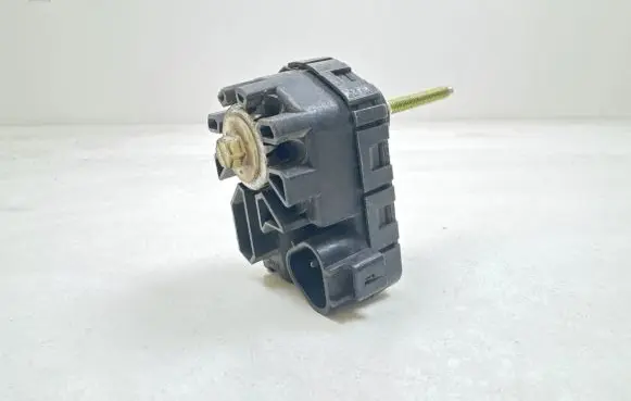 Toyota Avensis T220 Headlight level adjustment motor 