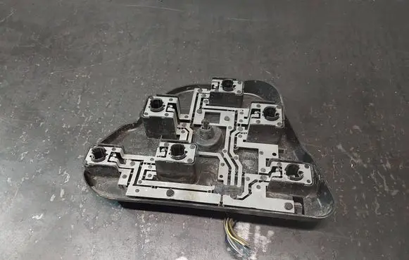BMW 5 E39 Tail light bulb cover holder 8363566 14603602 14693400