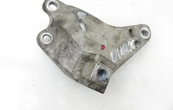 Volvo V50 Gearbox mounting bracket 3M517M125JF