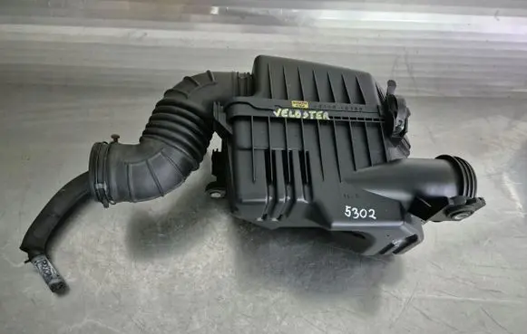 Hyundai Veloster Starter motor 28100