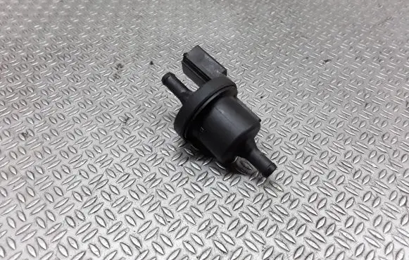 Volkswagen Polo IV 9N3 Electromagnetic valve 6Q0906517
