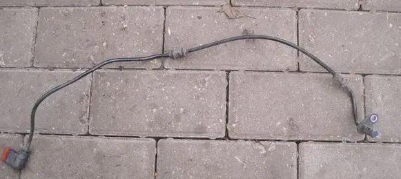Mercedes-Benz E W212 ABS rear brake sensor A2125402117