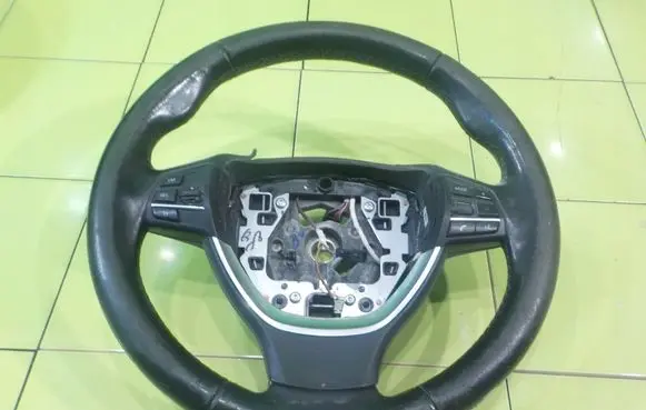 BMW 5 F10 F11 Steering wheel 17AB57