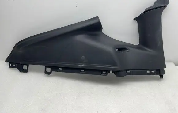 Tesla Model Y (C) pillar trim 172845300A