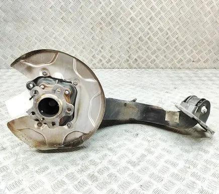 BMW X2 U10 Rear wheel hub 6895394 6899176