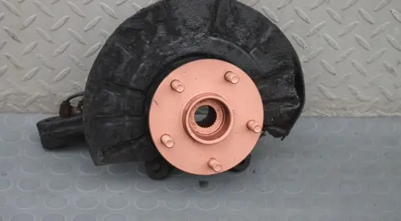 Suzuki Grand Vitara II Front wheel hub spindle knuckle