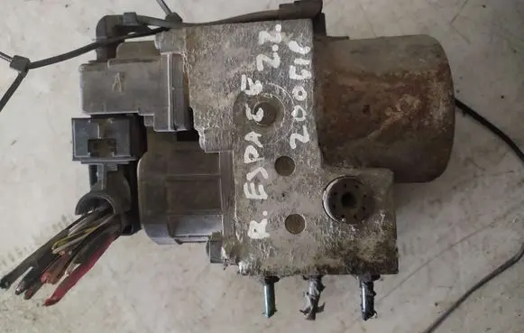 Renault Espace III ABS Pump 1928402824 00138 87120