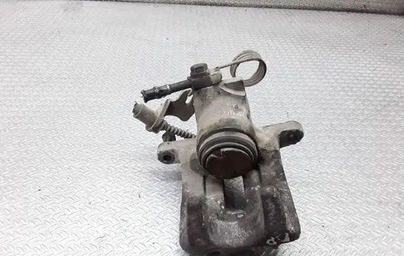 Volkswagen PASSAT B5 Rear brake caliper