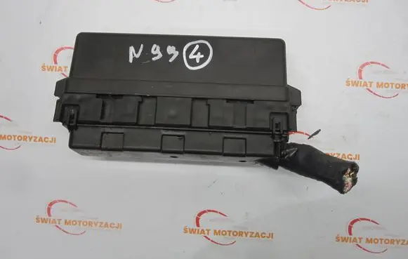 Nissan Leaf I (ZE0) Fuse module MIV9154