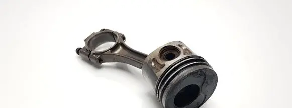 Ford Galaxy Piston with connecting rod
