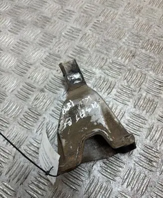 Volkswagen PASSAT B5 Gearbox mounting bracket 8D0399113AB