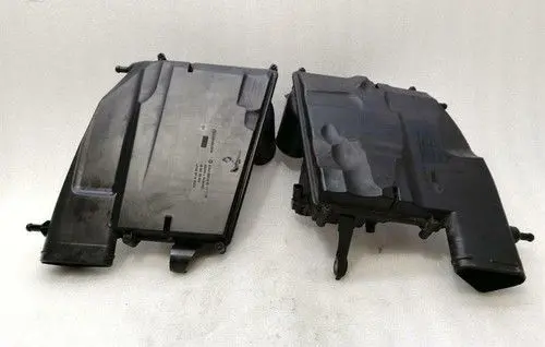 Mercedes-Benz S W221 Air filter box cover A6420902101