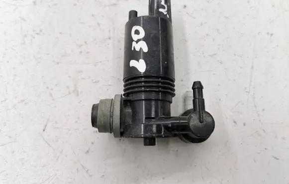 Volvo V40 Windscreen/windshield washer pump 1026810 130415C 234886