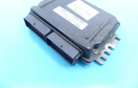 Volvo S40, V40 Engine control unit/module ECU S108212205B IMPRK1141641