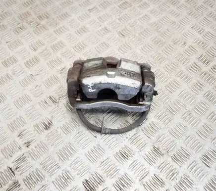 Toyota Prius (XW50) Front brake caliper