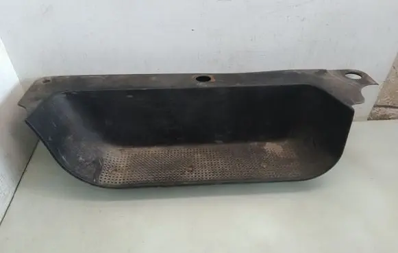 Front sill trim cover