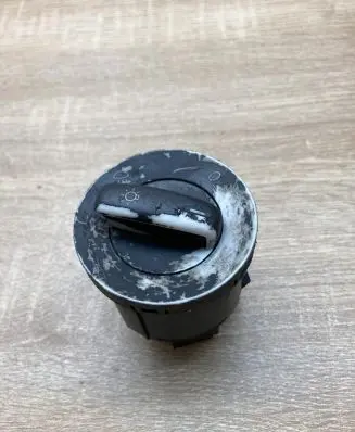 Volkswagen Golf V Light switch 1K0941431