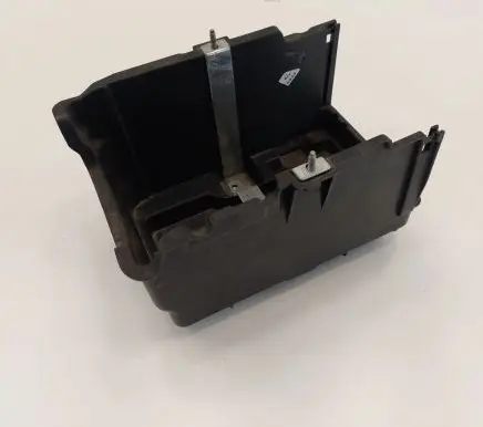 Battery box tray