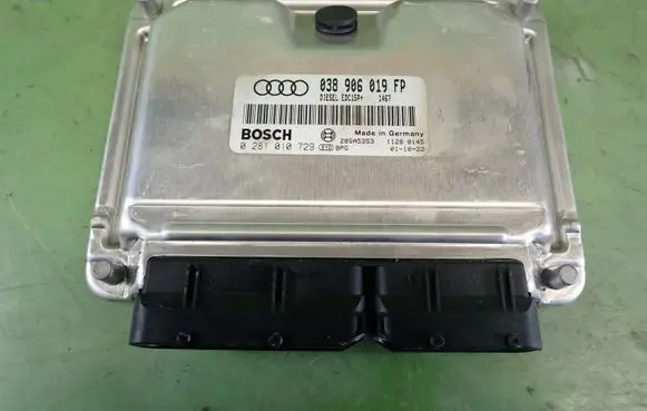Audi A4 S4 B6 8E 8H Engine control unit/module ECU