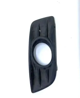 Volvo S40 Front fog light trim/grill 30779101 BP8BB