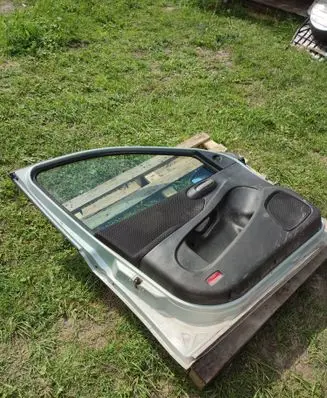 Fiat Stilo Front door