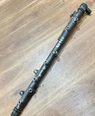 BMW 5 E60 E61 Fuel main line pipe 0445216023 7799610