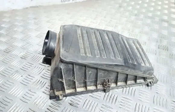 Peugeot 405 Air filter box cover 