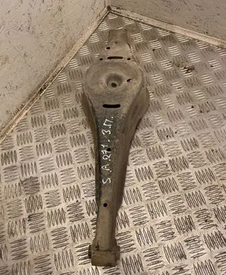 Rear control arm